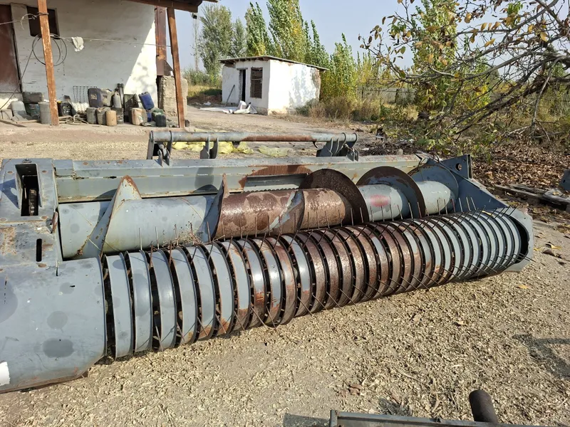 Падборщек жатка комбайн 2 Падборщек жатка комбайн 2