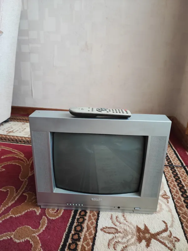 Foison televizori 4