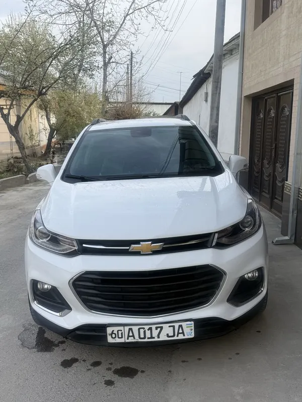 Chevrolet Tracker 1 — фото 1
