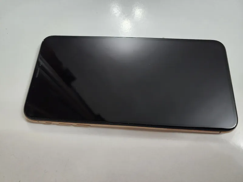 iphone Xs Max 64GB Gold ishlashi zor Xammayogi ish — фото 2