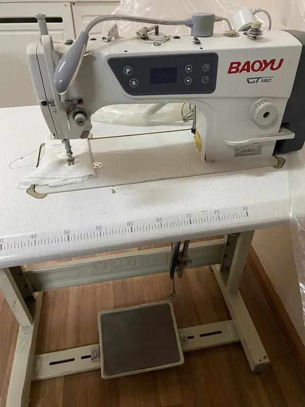Продам швейную машинку Bayo