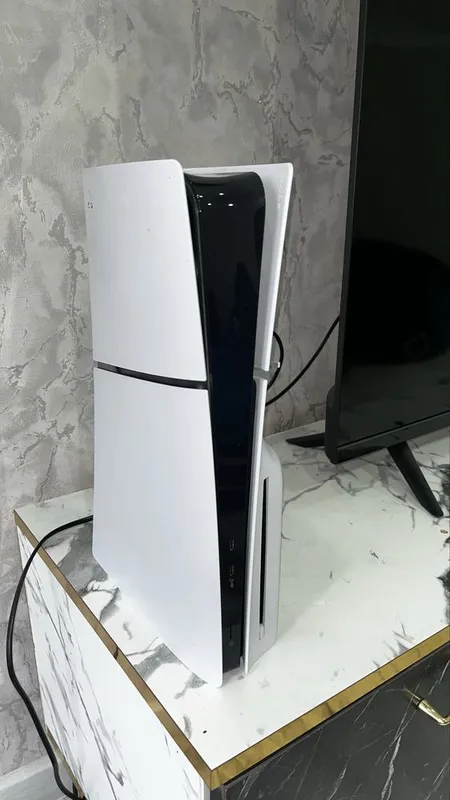 Аренда PlayStation 5 Slim + PS Plus Deluxe + EA Play (500+ игр)