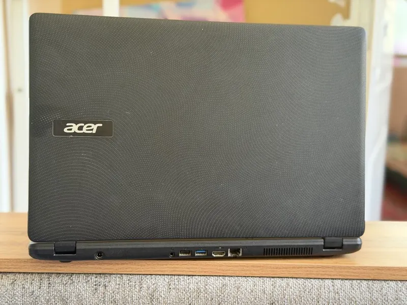 Ноутбук Acer 15.6" — фото 1