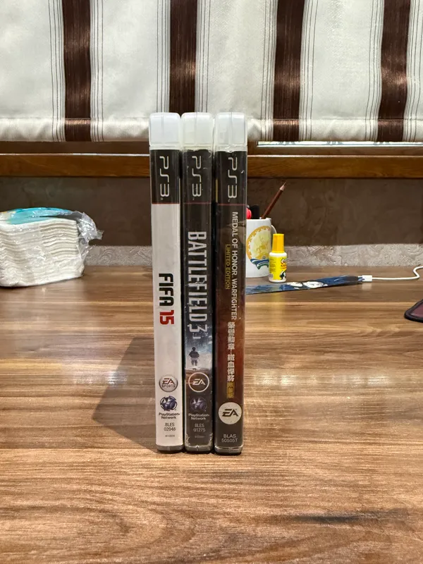 PS3 disklarini sotaman, komplektda joystik beraman 4 PS3 disklarini sotaman, komplektda joystik beraman 4