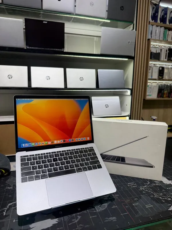 MacBook Pro 2