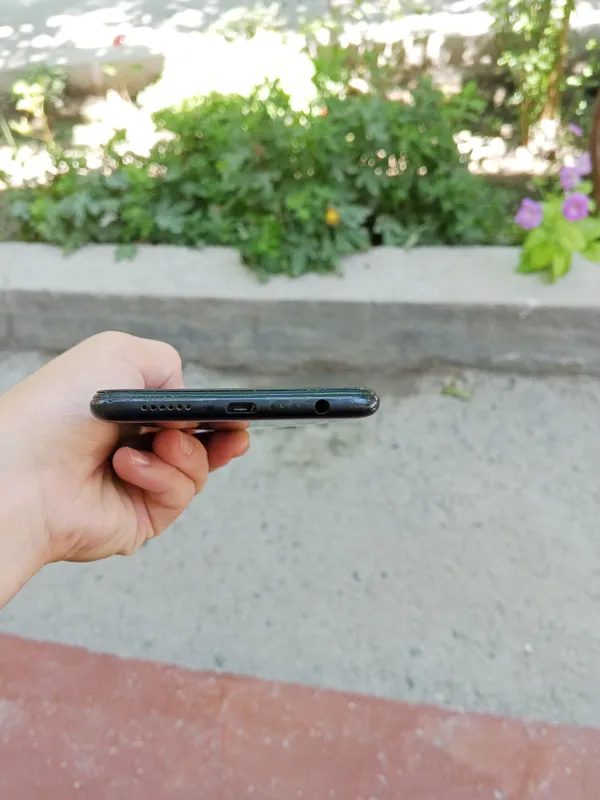 Telefon Samsung A10 32Gb xotira 3 Telefon Samsung A10 32Gb xotira 3