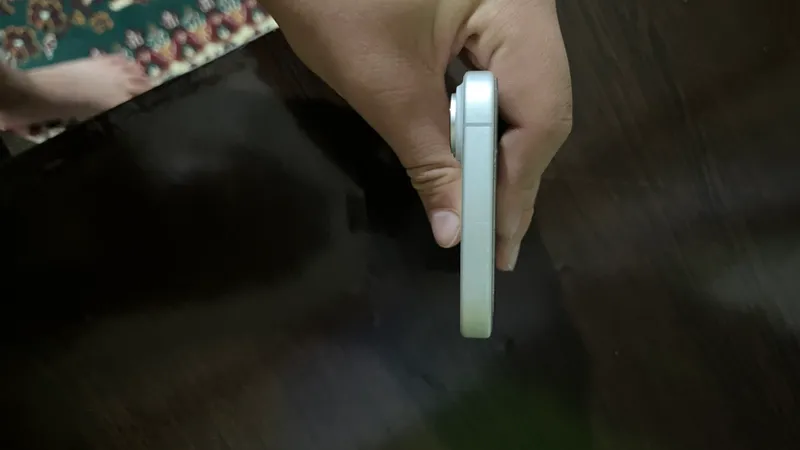 IPhone 17 Base Sim+e-Sim 256GB 100%Accumulator 4