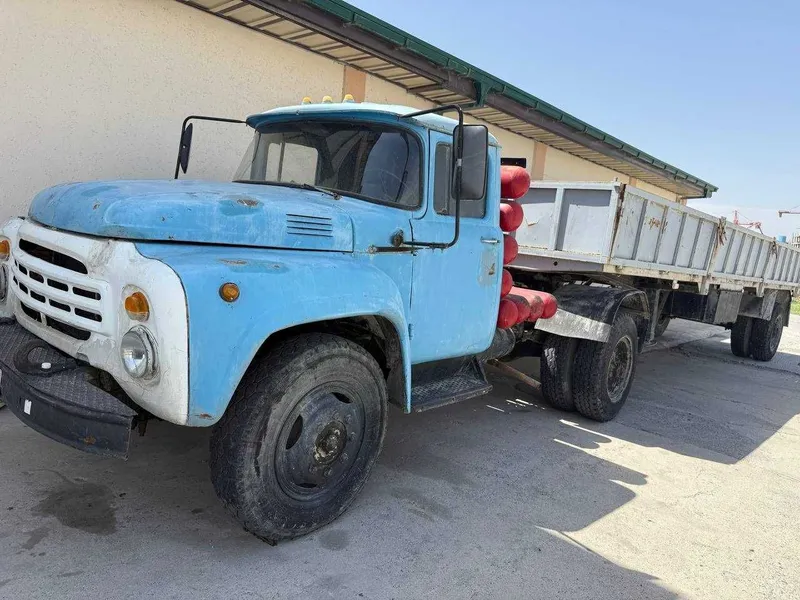 ZIL sotiladi Samarqand 10 000 $