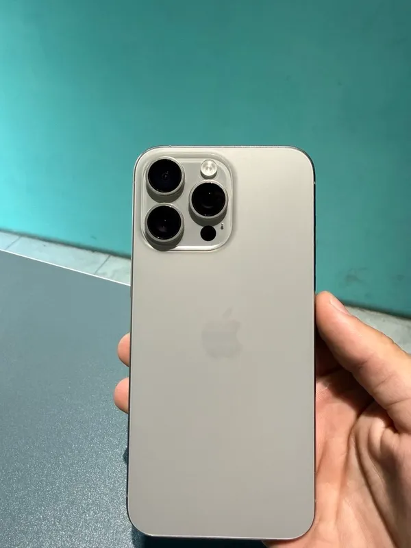 Iphone 15 Pro Max 5