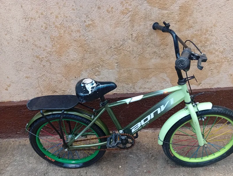 Bomba Velosiped sotiladi