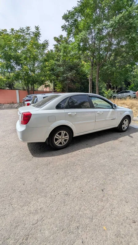 Lacetti 1.8 motor 2011 3 Lacetti 1.8 motor 2011 3
