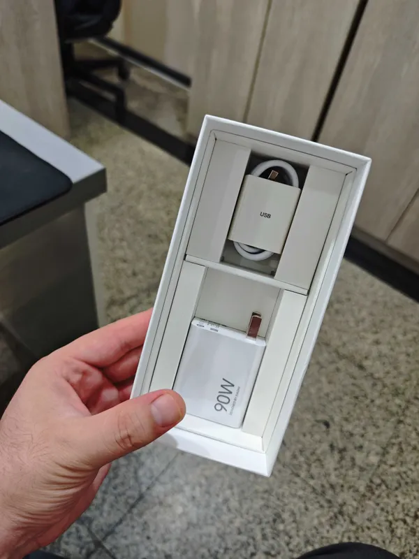 Продаётся Xiaomi 14 3 Продаётся Xiaomi 14 3