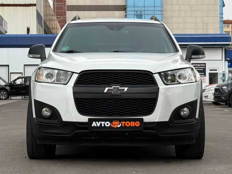 Продаётся Chevrolet Captiva 3L Год 2015 — фото 1