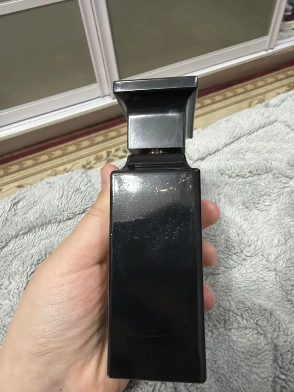 Продам духи Tomford tobacco vanille 4 Продам духи Tomford tobacco vanille 4