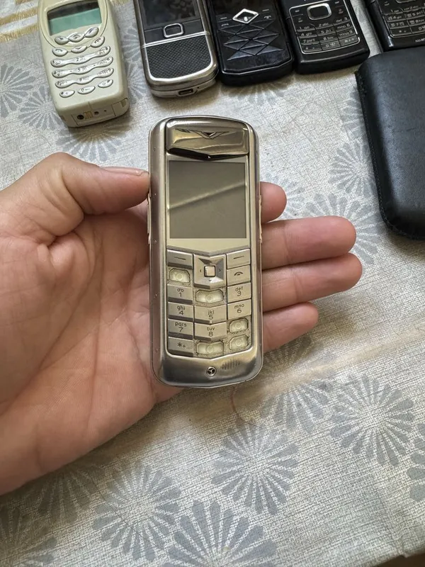 vertu canstelation 1