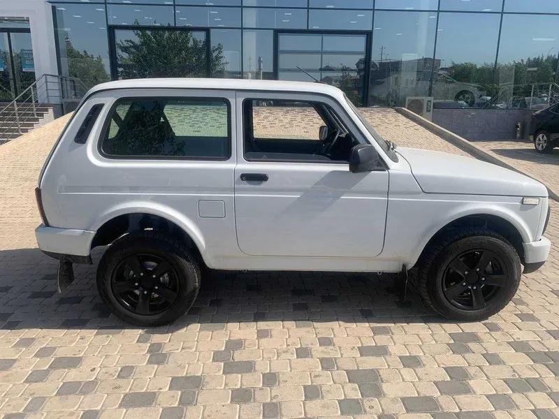 Lada NIVA LEGENT Urban Black 24 — фото 3