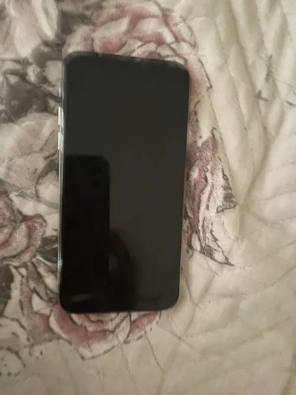 Продаётся iPhone XS 64 GB 3 Продаётся iPhone XS 64 GB 3