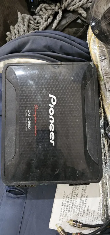 Pioneer GM D8601 va GM D8604 kuchaytirgichlari 1 Pioneer GM D8601 va GM D8604 kuchaytirgichlari 1