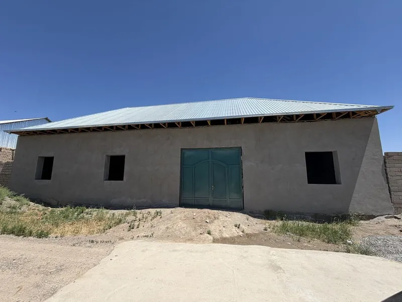 Yangi hovli 10sutiq Yangi hovli 10sutiq