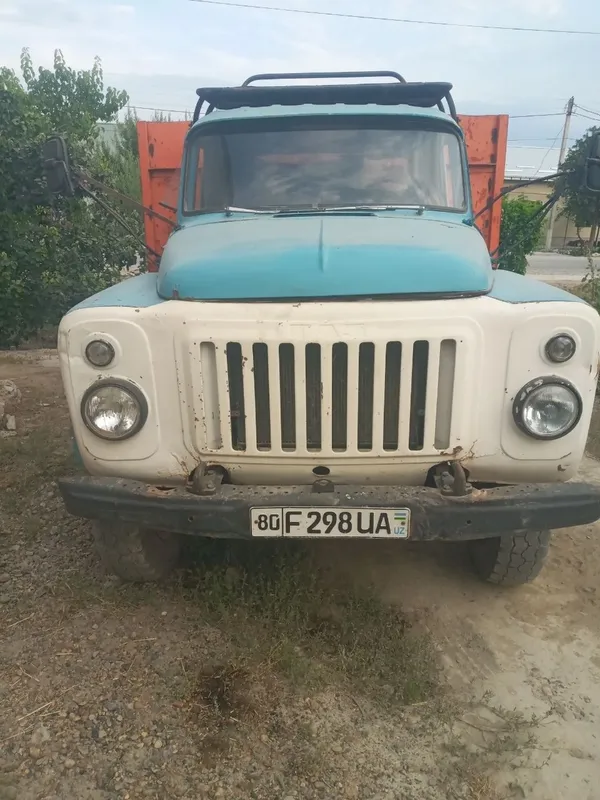 Gaz 53 Zil yuk mashina 1