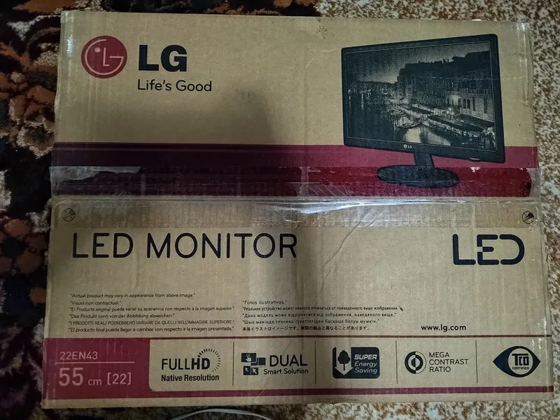 LG Monitor "22" 60 gr — фото 2