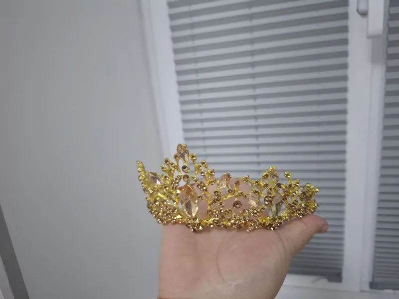 Диадема, Карона, Абадок — фото 1