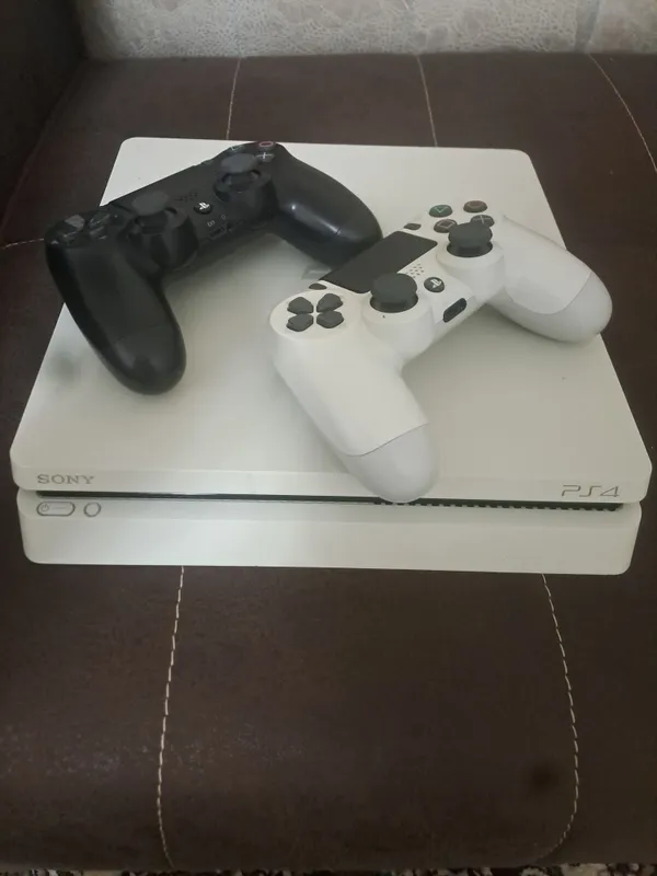 Playstation 4 slim — фото 1