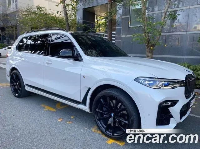 Продам свою Bmw x7 i40 Full option