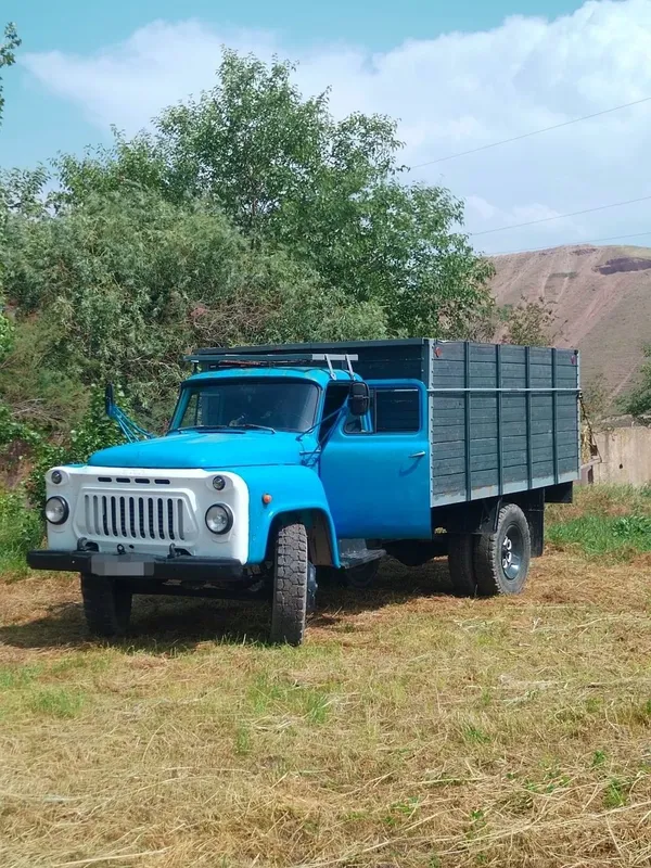 Gaz 52 sotiladi 3