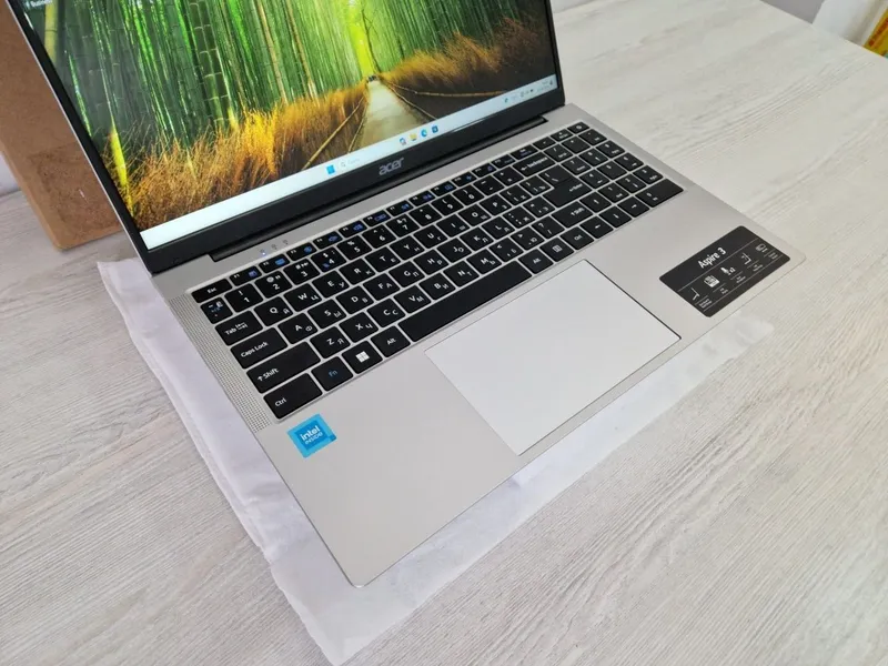 Acer Aspire 3 в новом состоянии 3 Acer Aspire 3 в новом состоянии 3