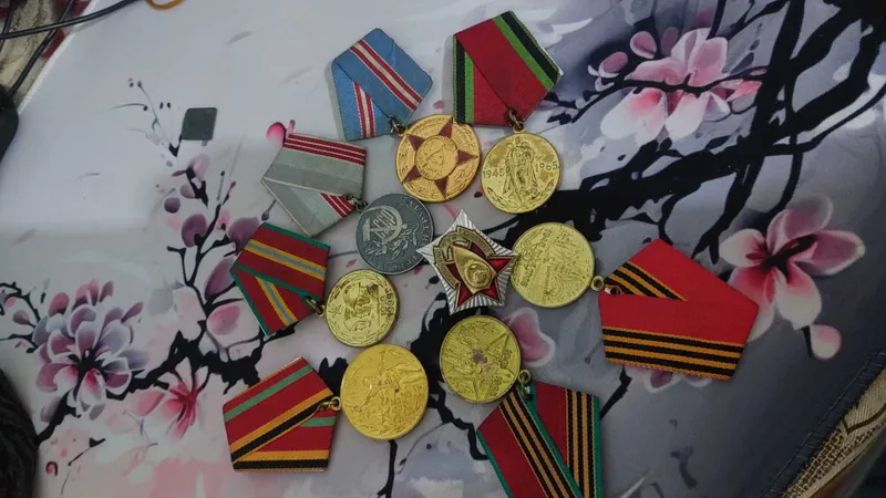 медал сотамиз сср 3 медал сотамиз сср 3