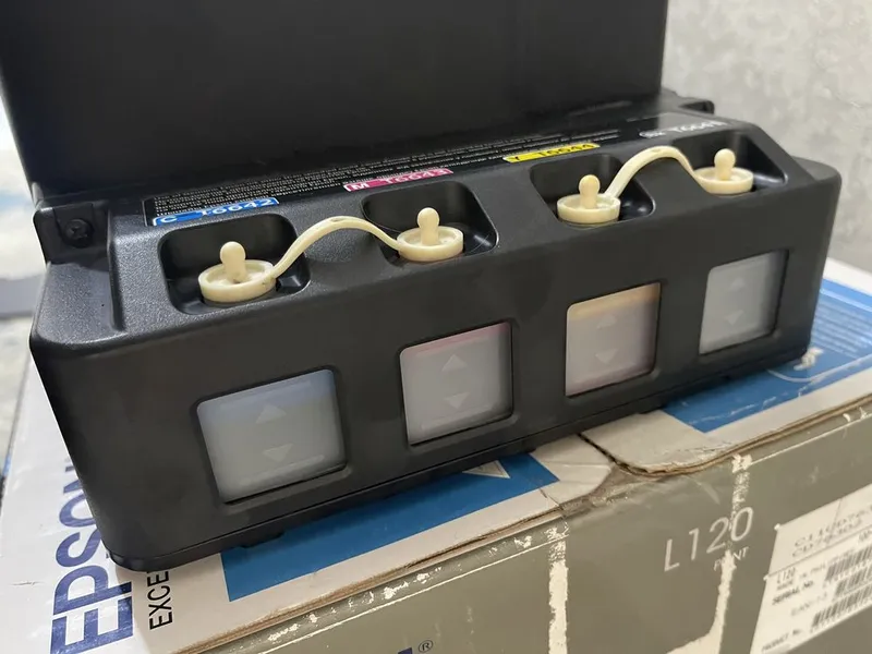 Продам цветной принтер Epson L120 3 Продам цветной принтер Epson L120 3