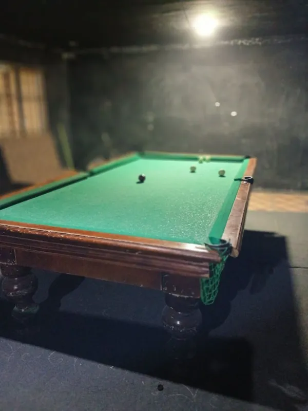 Billiard stol yaxshi xolatda 6 Billiard stol yaxshi xolatda 6