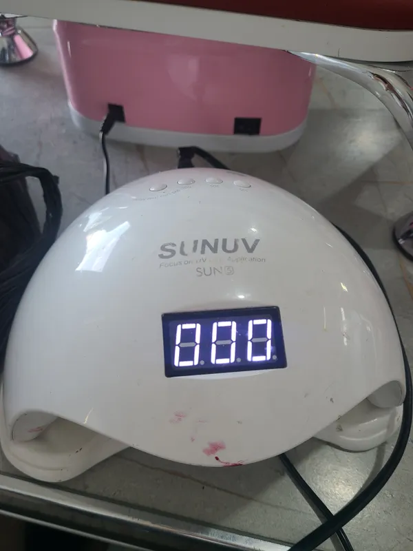 Lampa. manikyur uchun. juda arzon narxda