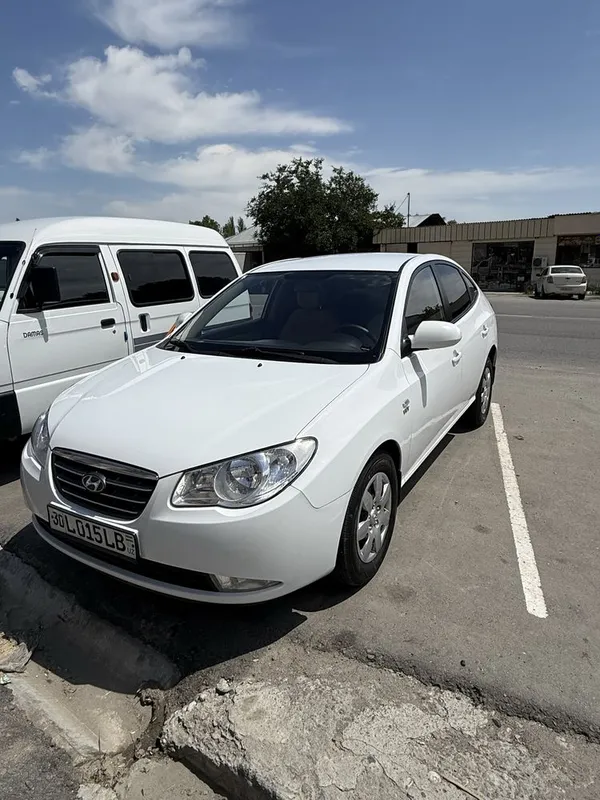 Hyundai Avante 2008 ideal holatga sotiladi