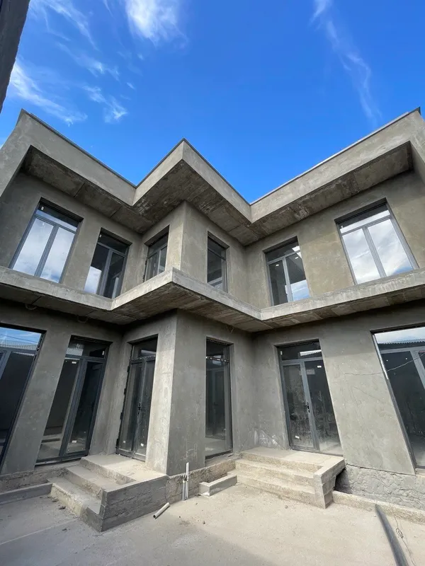 продаю дом 5ком,1,5сот Янгиабаде 3