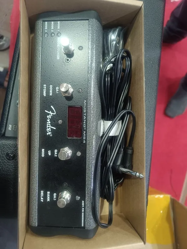 Гитарный комбоусилитель Fender Mustang IV (v.2) — 150 Вт (2x12) — фото 4
