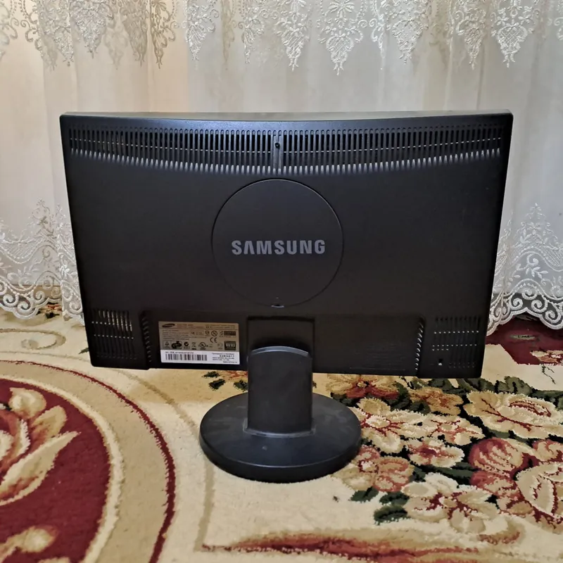 Samsung SyncMaster 943 — фото 2
