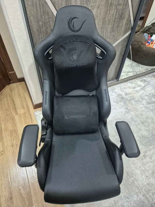 Игровое кресло Rampage KL-R10 Black б/у