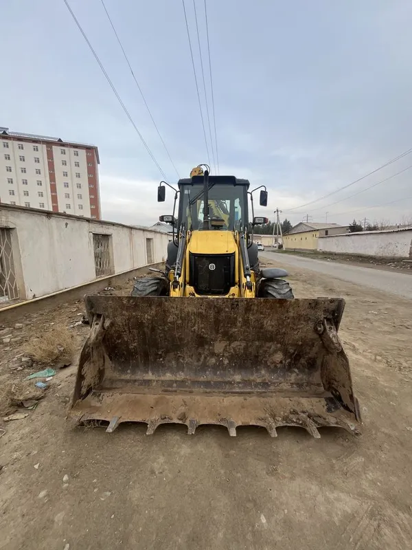 Эксковатор погрузчик 4 Эксковатор погрузчик 4