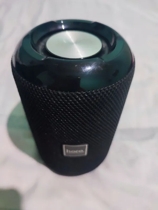 Продаётся Hoco Bluetooth. Привезён из России. 2