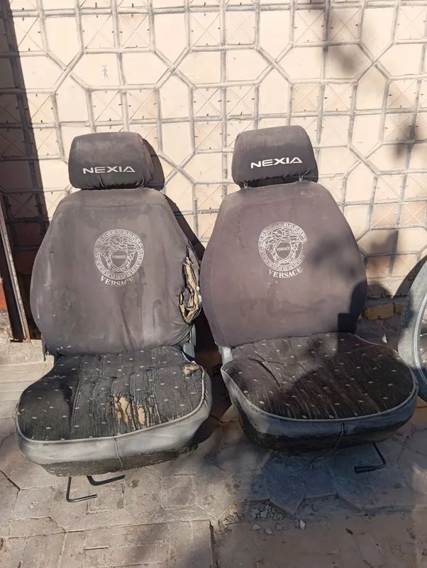 Нексия сиденье .