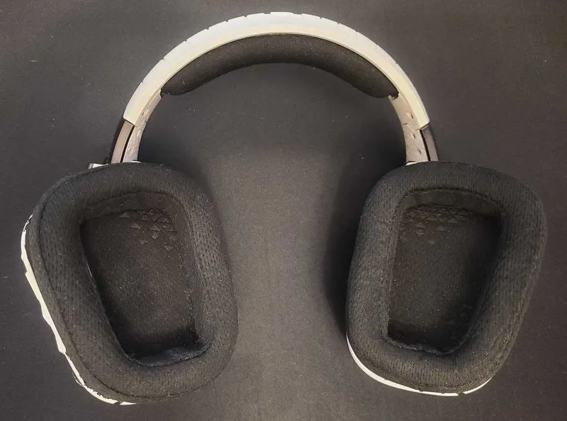 Беспроводные наушники Logitech G933 Artemis Spectrum 3 Беспроводные наушники Logitech G933 Artemis Spectrum 3
