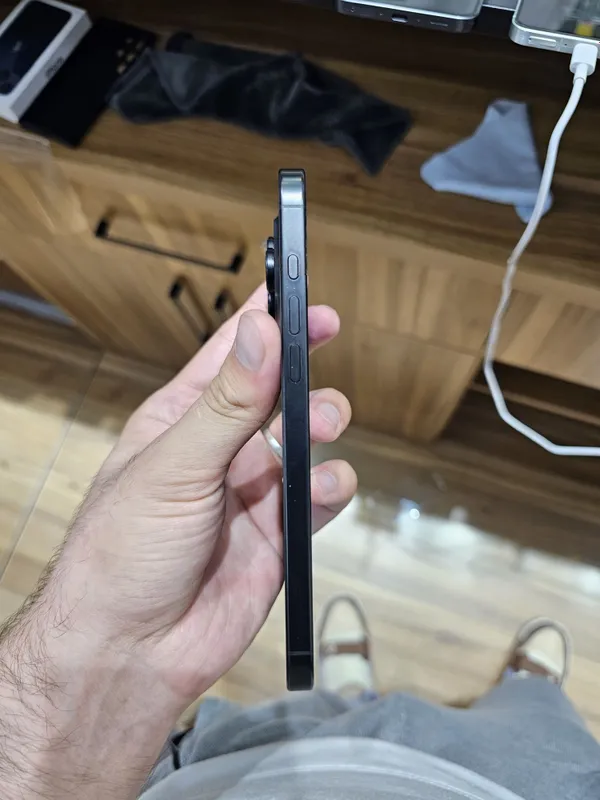 Iphone 16 pro max 3 Iphone 16 pro max 3