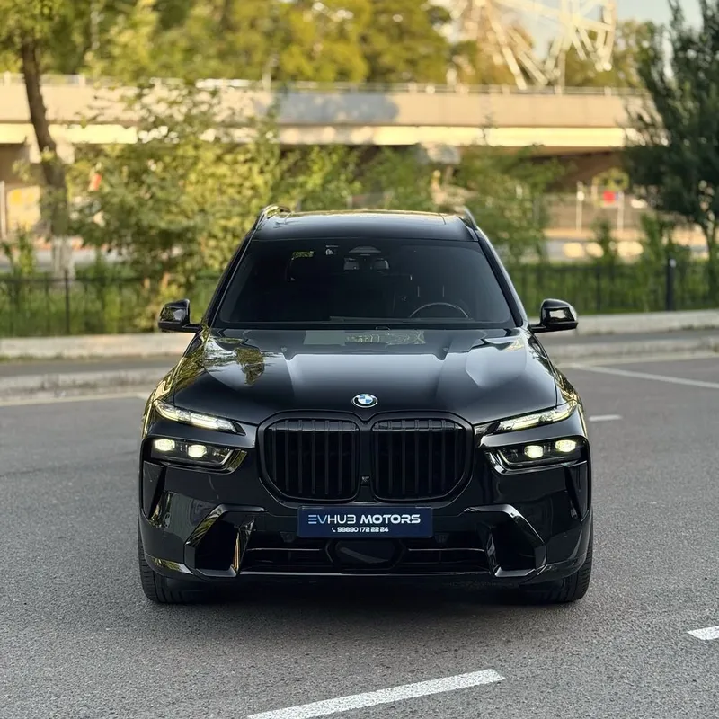 BMW X7 40i 2024. 2 BMW X7 40i 2024. 2