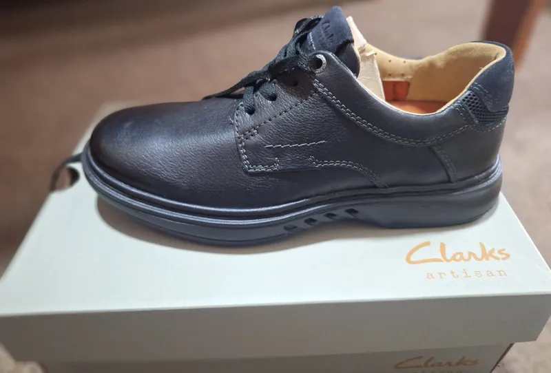 Продается туфли фирмы " Clarks" 2 Продается туфли фирмы " Clarks" 2