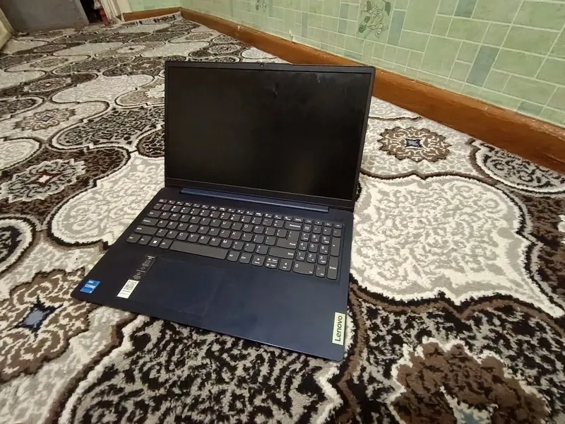 Noutbuk lenovo idea pad 3 skuterga obmen bor — фото 1