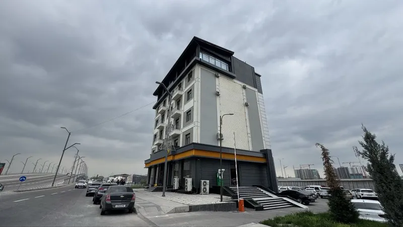 Сдаётся отдельно стоящее здание 1954 м² | Яшнабад | ТАПОиЧ SH83 3