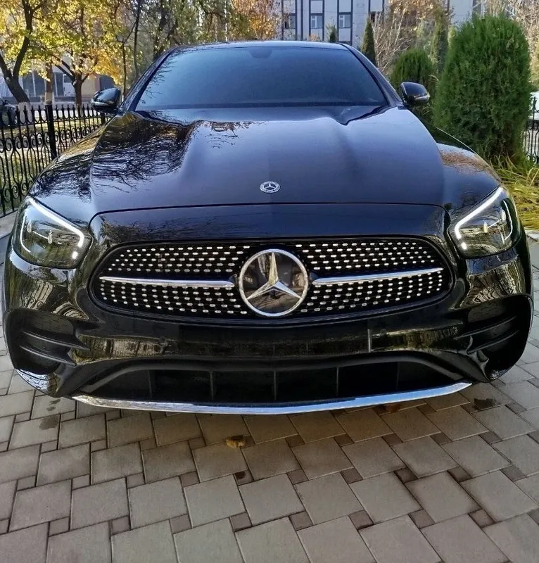 Mercedes-Benz E200 W213 год 2020