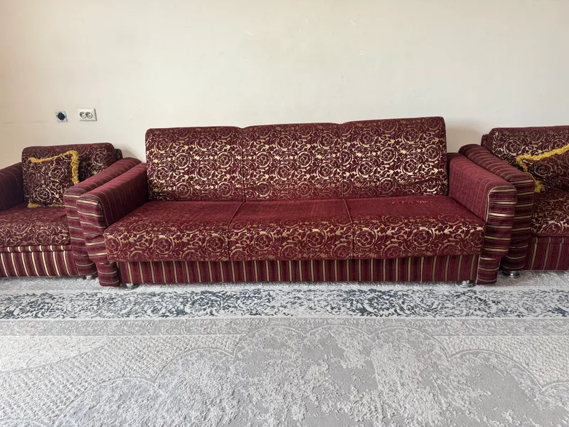 Yumshoq mebel
